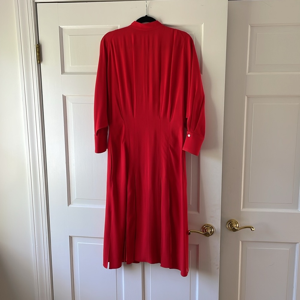 VICTORIA BECKHAM
Pleated satin-crepe midi shirt dress - Picture 6 of 9
